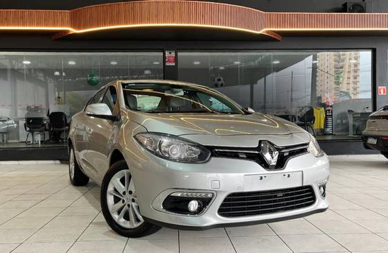 RENAULT FLUENCE 2.0 PRIVILÉGE 16V FLEX 4P AUTOMÁTICO